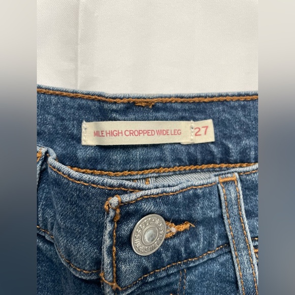 Levi’s Mile High Cropped Wide Leg Jean - Picture 2 of 9